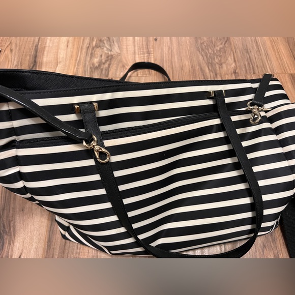 Kate Spade Mommy bag - Picture 6 of 10